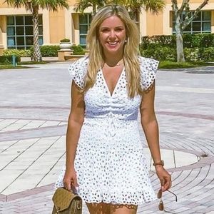 Gianni Bini White Dress Size 6